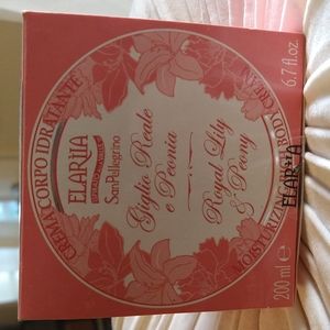 Elariia San pellegrino Royal Lily & peony moisture body cream6.7 fl oz